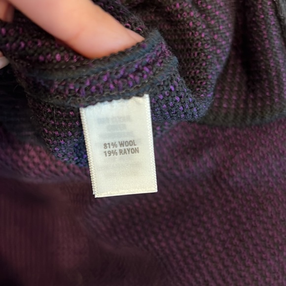 ST. JOHN JACKET - Picture 4 of 6